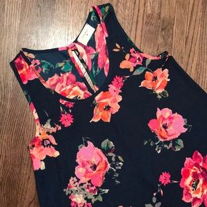 NWOT Navy Floral Everly Flowy Top/Tank, S/M